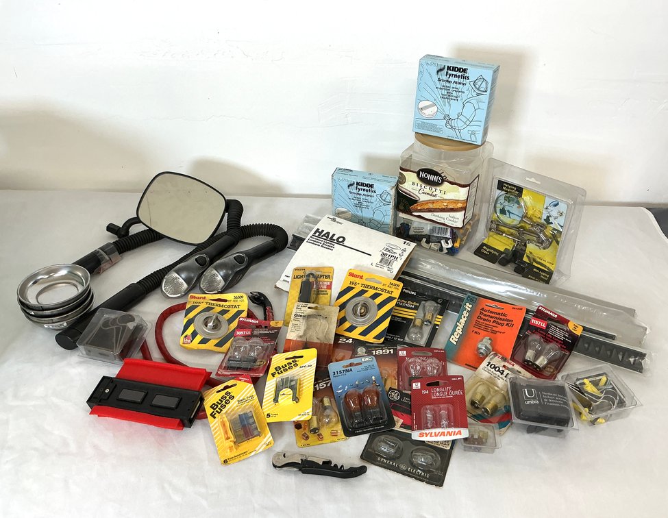 Assortated Garage Utility Items