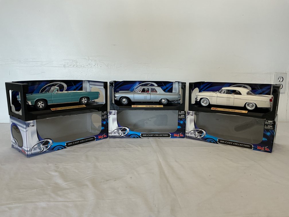 Three (3) Maisto Special Edition Diecast Collection Cars