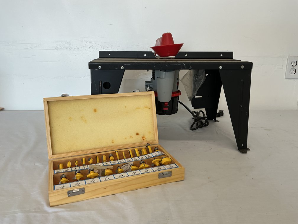 Vermont American Router/Saber Saw Table and Yonico (15)-Piece Router Bit Starter Set