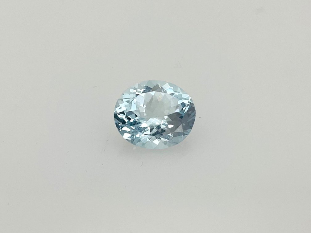 6.8 Carat Aquamarine Gemstone