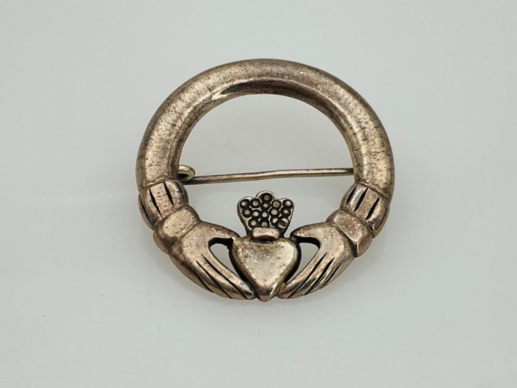 Silver Claddagh Brooch