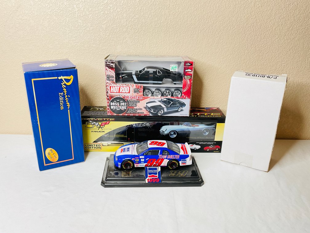 Assorted Die Cast Models