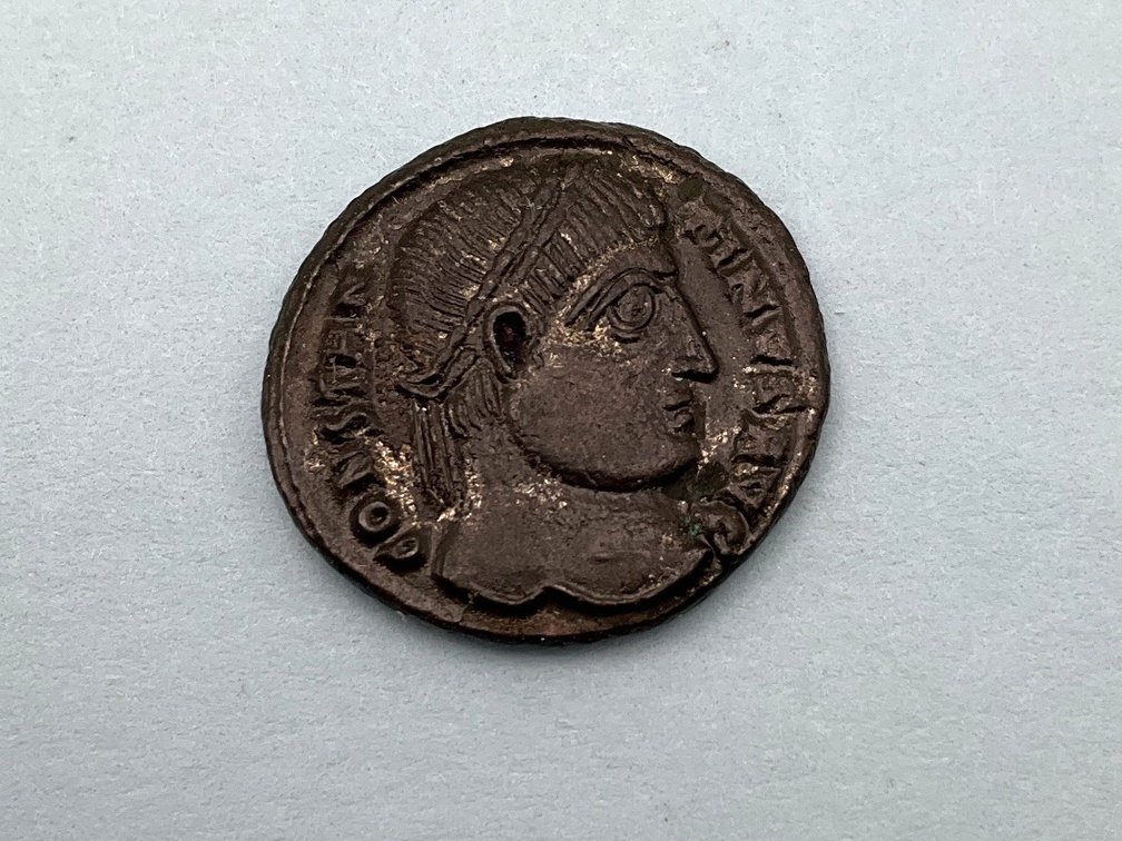 Roman: Constantine I (307-337 AD) Billon Centenionalis