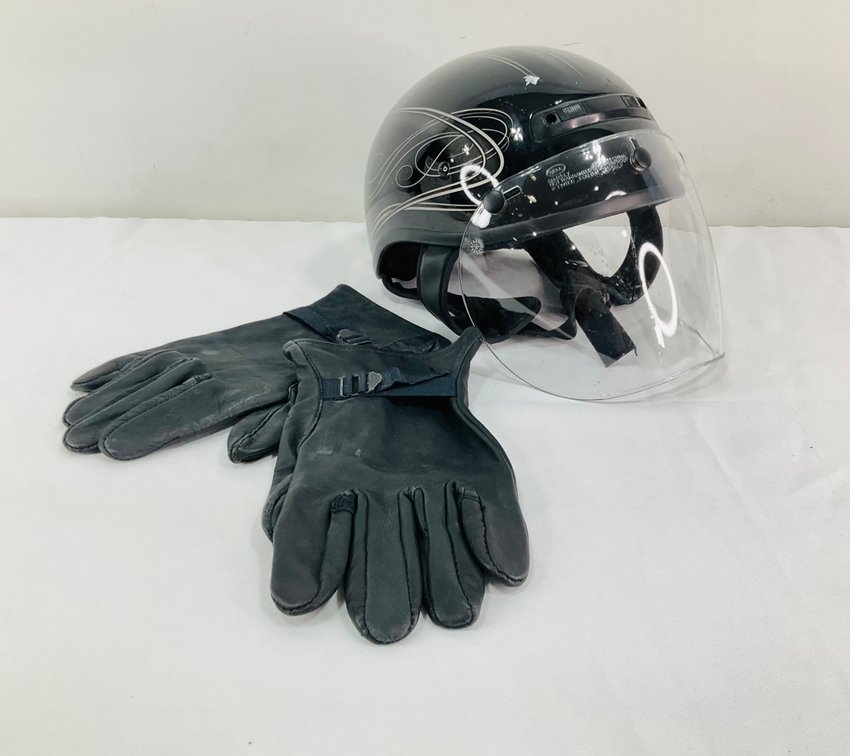 Zox Alto Half-Helmet and Leather Gloves