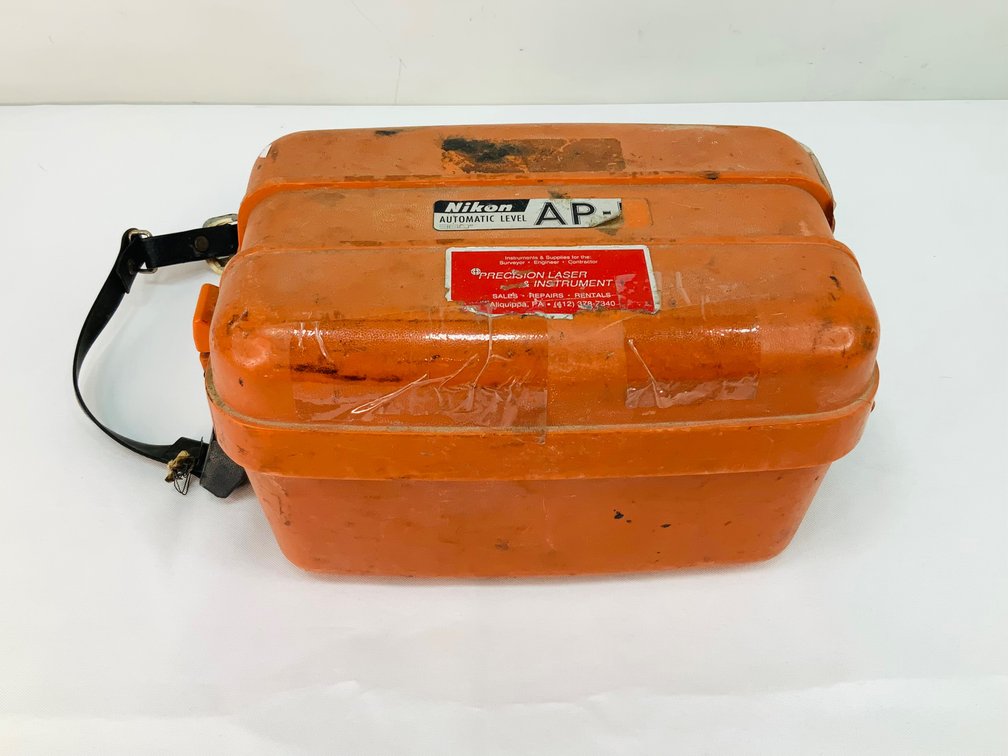 Nikon AP-5 Automatic Level with Carrying Case