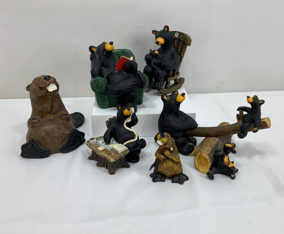 2 Beavers & A Bunch Of Bears By BearFoots