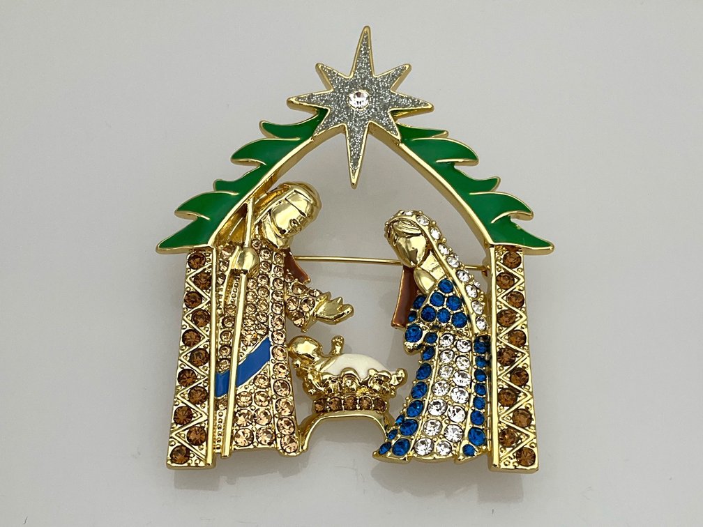 Off Park Collection Nativity Scene Brooch