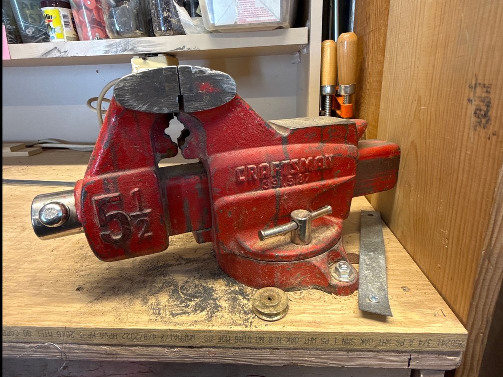 Cast Iron Bench Vise