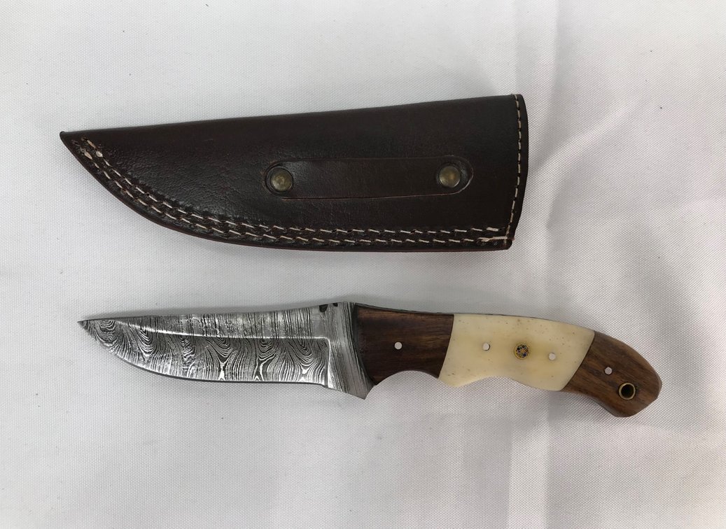 The Bone Collector USA 9 In Damascus Hunting Knife