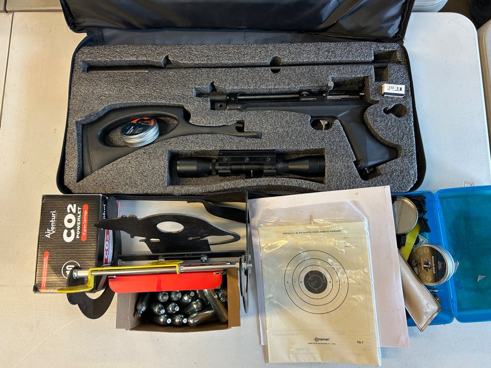 Air Pistol Kit and Accessories
