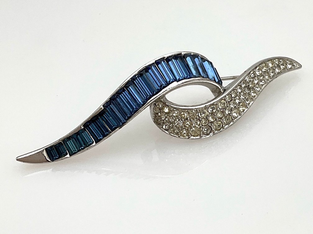 Vintage Marcel Boucher Signed Clear Stone Swirl Brooch