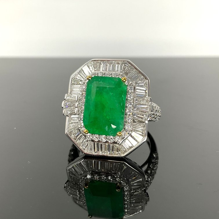 Platinum Emerald Statement Ring