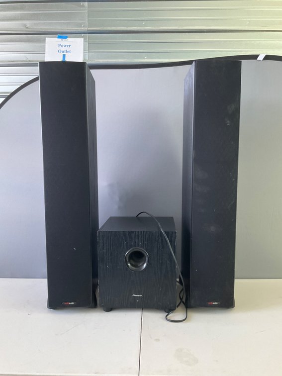 Floorstanding Tower Speakers and Powered Subwoofer