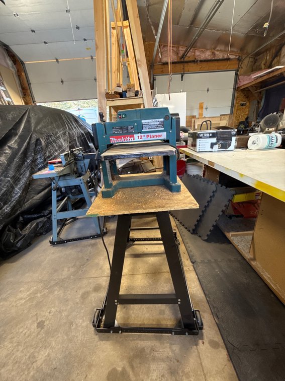 Makita Model 2012 12" Thickness Planer on Stand