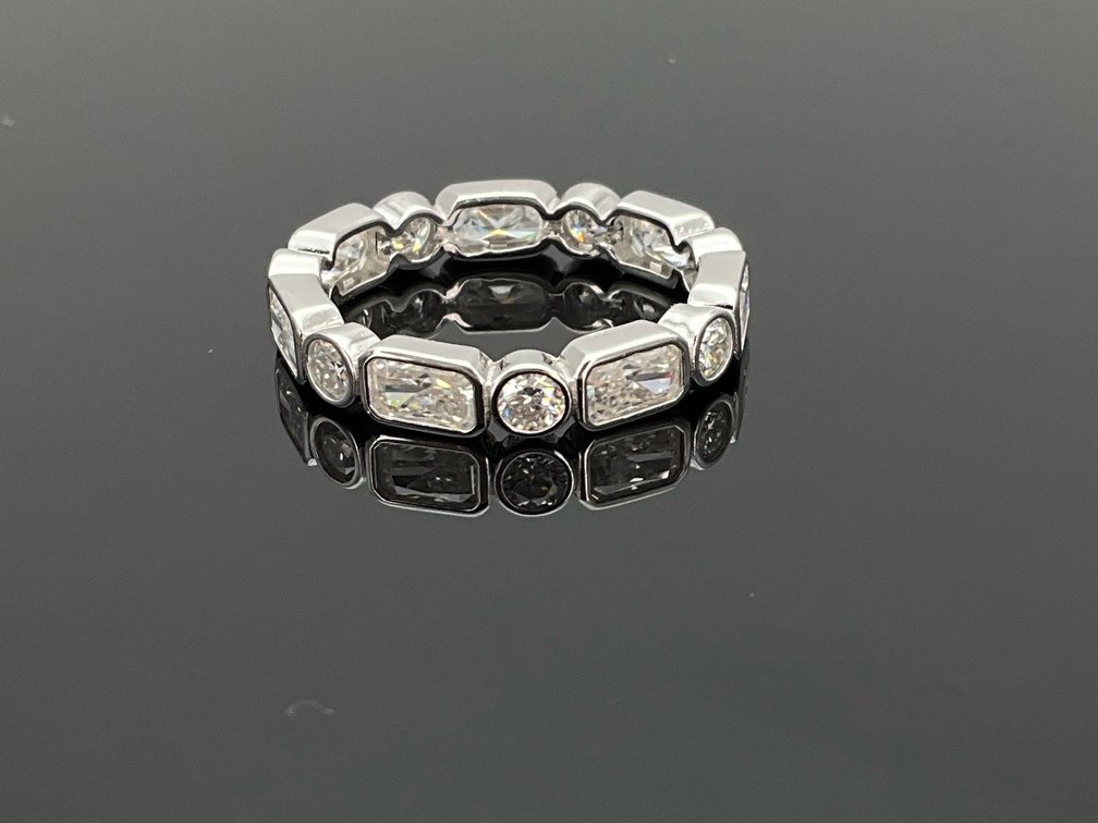 Sterling Silver Alternating Bezel-Set Eternity Band