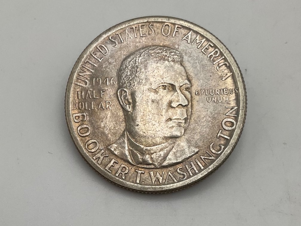 1946-D US Silver Booker T. Washington Commemorative 50c