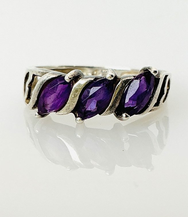 Silver Amethyst Ring