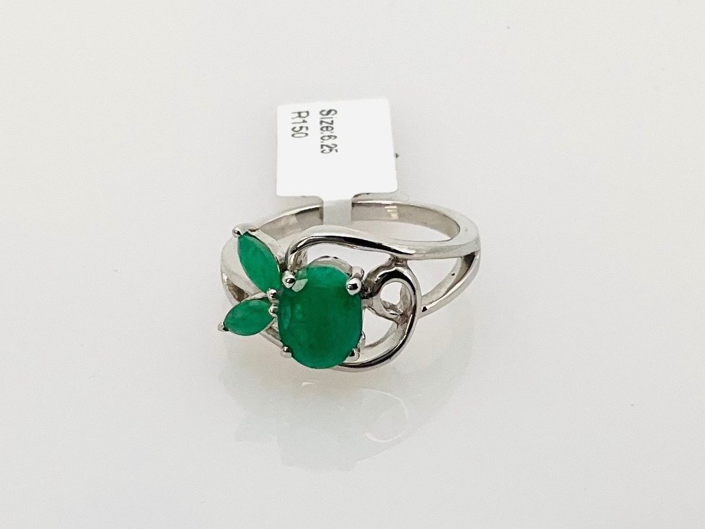 Sterling Silver Emerald Ring