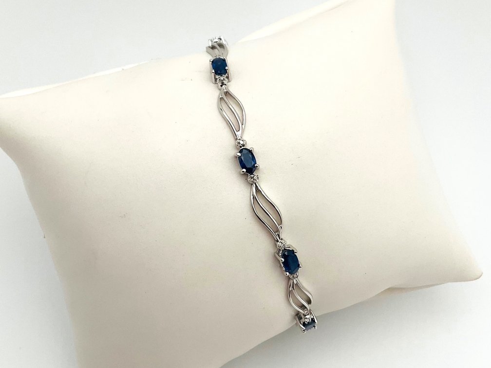 White Gold Sapphire Bracelet