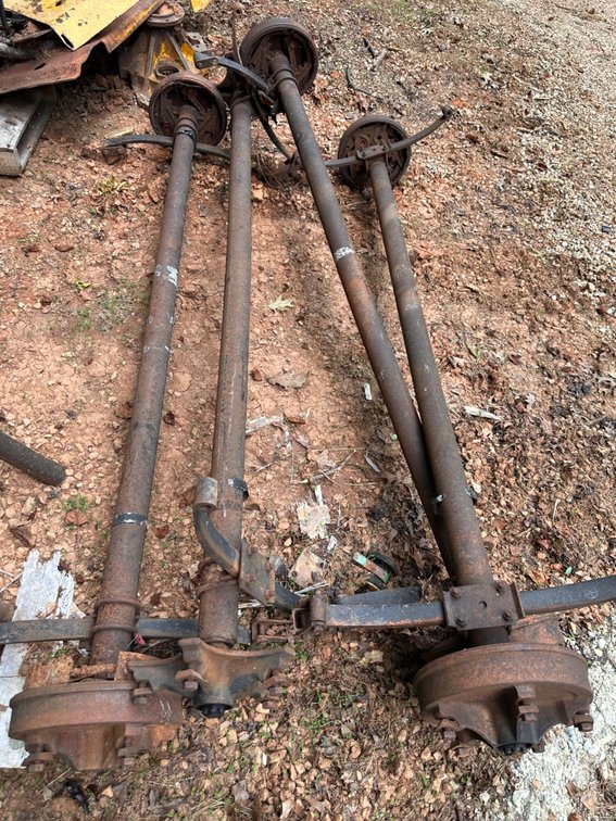 Lot of 4 Axles 