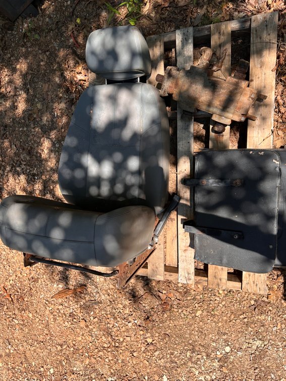 Pallet with Seats and More
