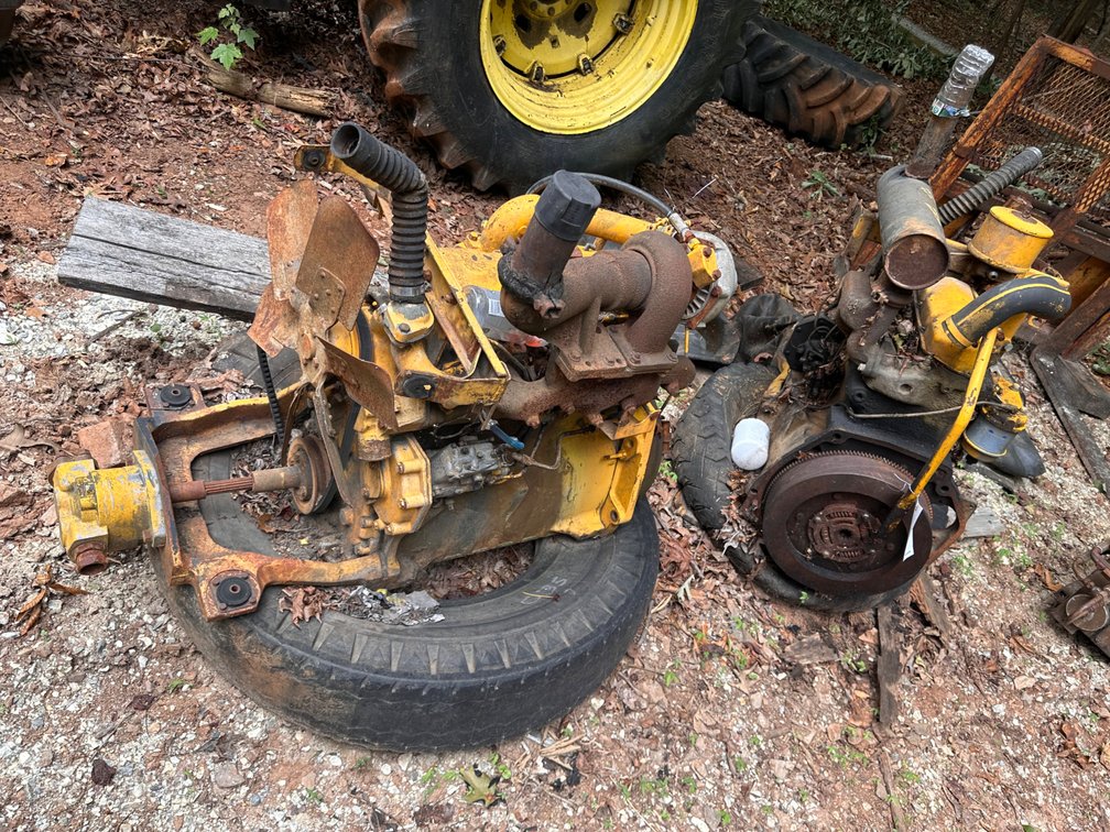 4cyl + 3cyl John Deere - Out of Dozer