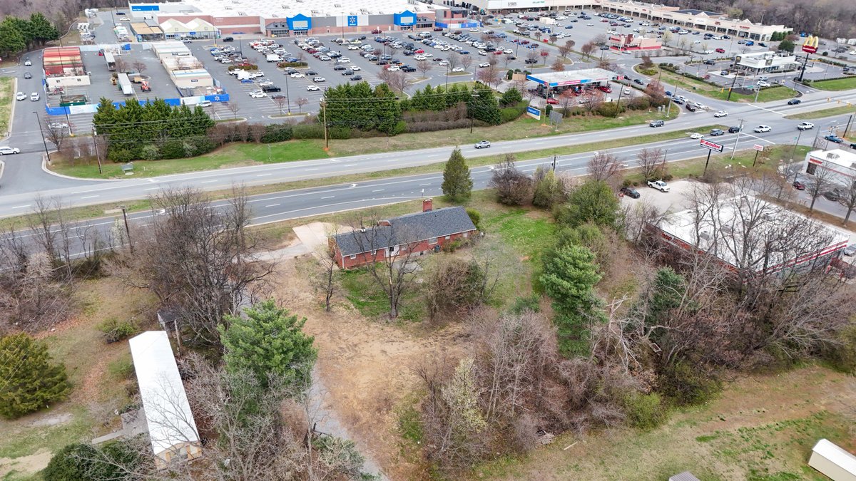 Image for 1001 E Lynchburg Salem Tpke, Bedford, VA 24523