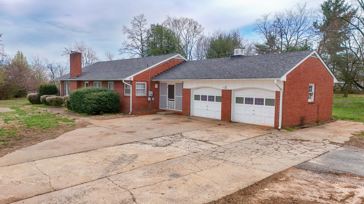 Image for 1001 E Lynchburg Salem Tpke, Bedford, VA 24523