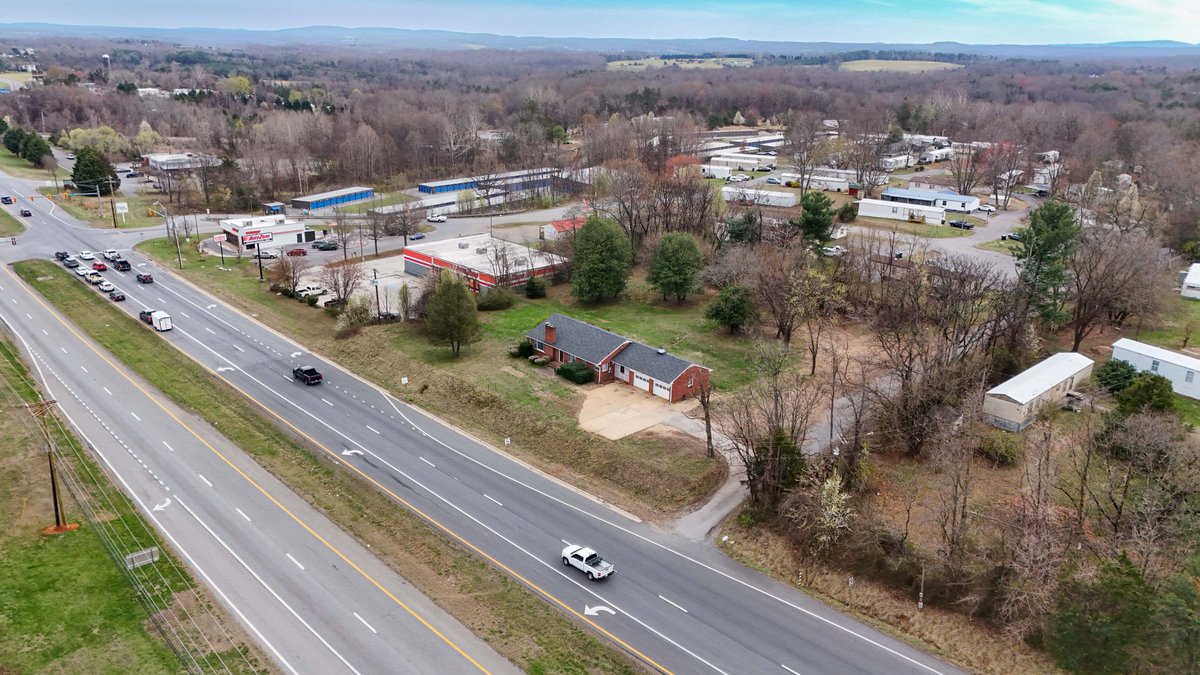 Image for 1001 E Lynchburg Salem Tpke, Bedford, VA 24523