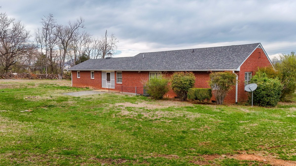 Image for 1001 E Lynchburg Salem Tpke, Bedford, VA 24523