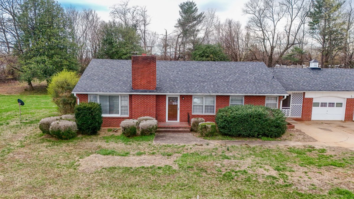 Image for 1001 E Lynchburg Salem Tpke, Bedford, VA 24523