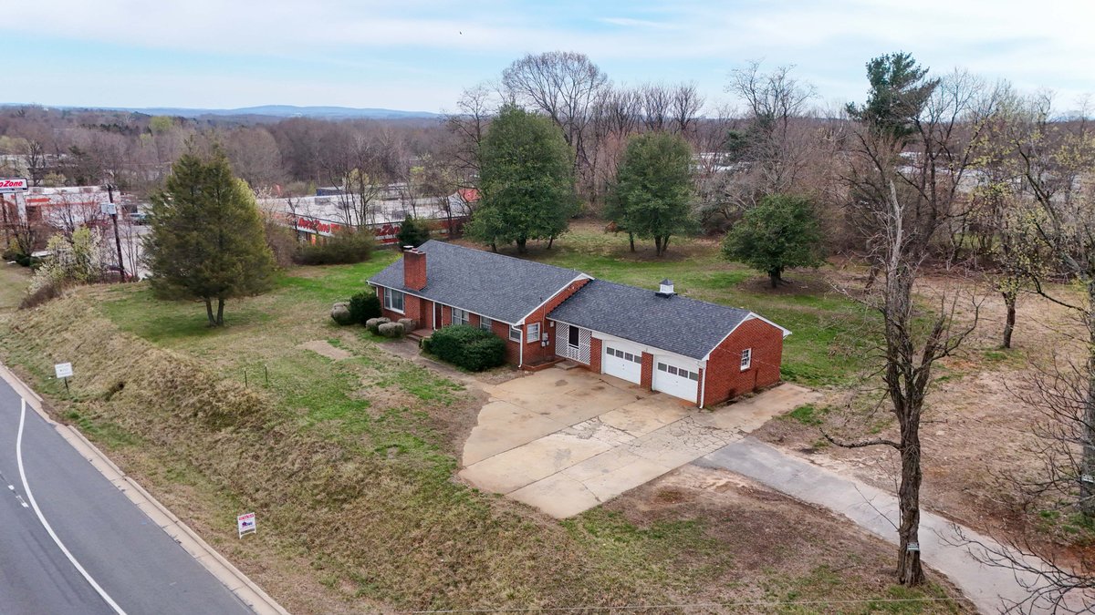 Image for 1001 E Lynchburg Salem Tpke, Bedford, VA 24523