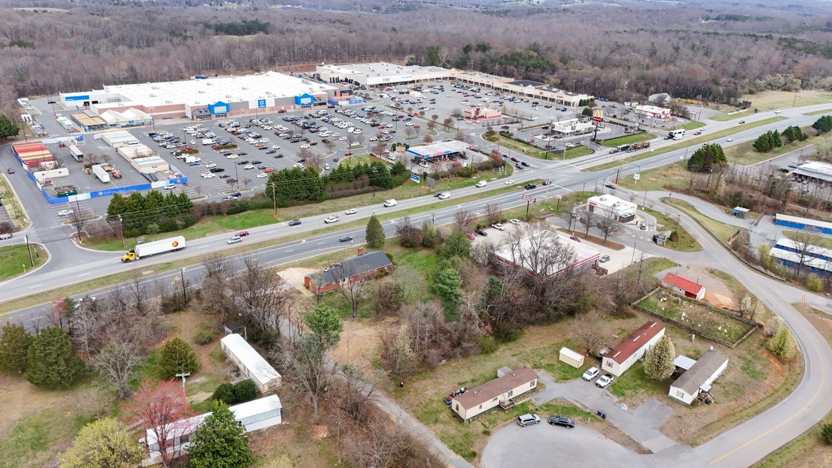 Image for 1001 E Lynchburg Salem Tpke, Bedford, VA 24523