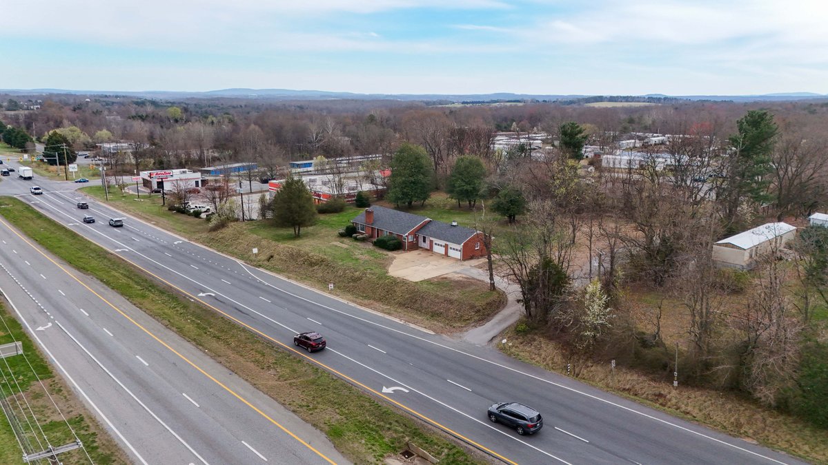 Image for 1001 E Lynchburg Salem Tpke, Bedford, VA 24523
