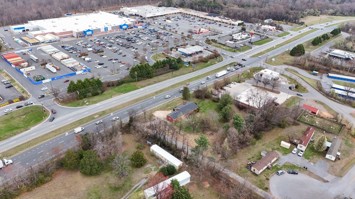 Image for 1001 E Lynchburg Salem Tpke, Bedford, VA 24523
