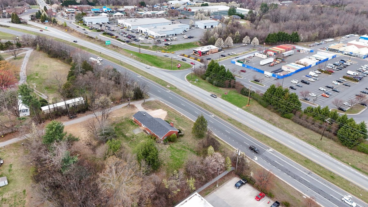 Image for 1001 E Lynchburg Salem Tpke, Bedford, VA 24523