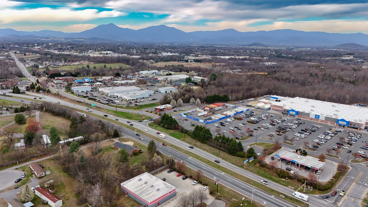 Image for 1001 E Lynchburg Salem Tpke, Bedford, VA 24523