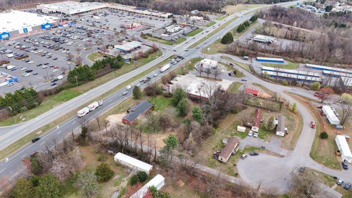 Image for 1001 E Lynchburg Salem Tpke, Bedford, VA 24523