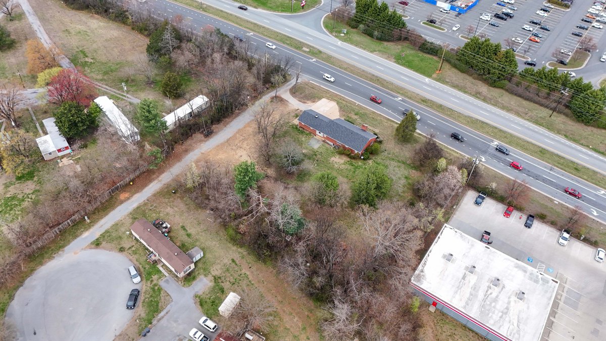 Image for 1001 E Lynchburg Salem Tpke, Bedford, VA 24523