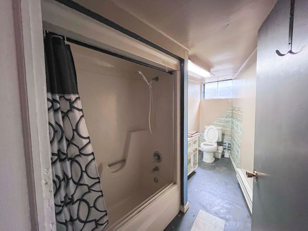 Image for 1001 E Lynchburg Salem Tpke, Bedford, VA 24523