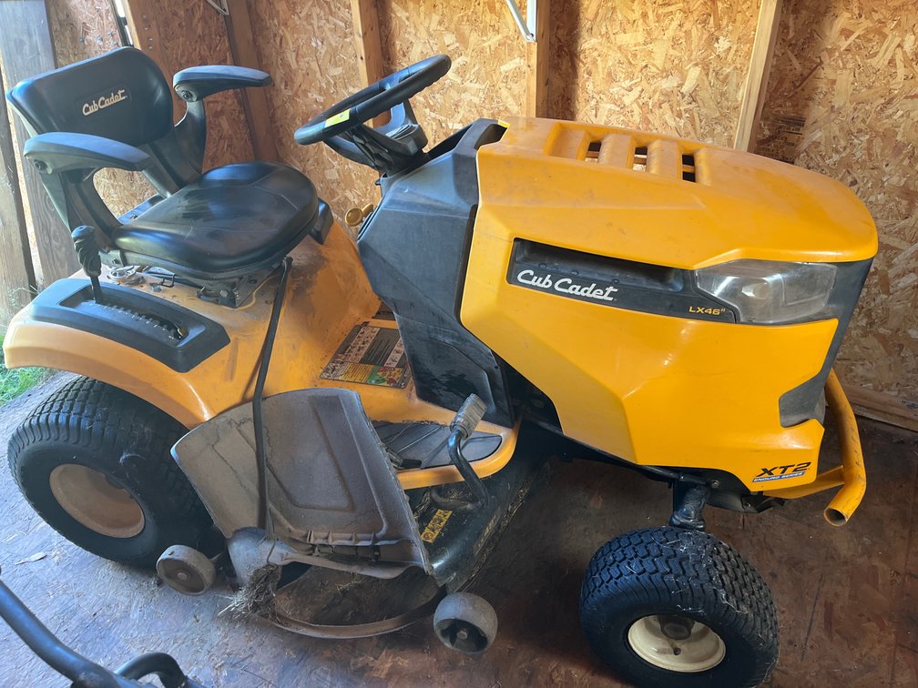 Cub Cadet LX46 Riding Mower- 46” Deck