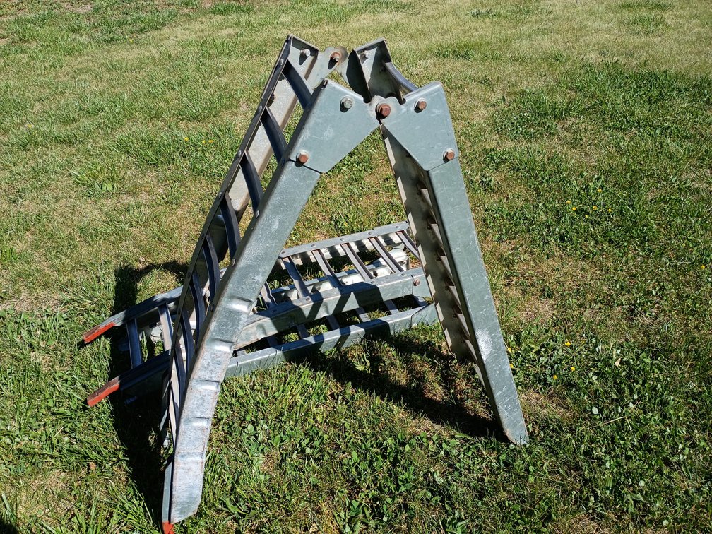 Pair of Metal Folding Mower or ATV Ramps