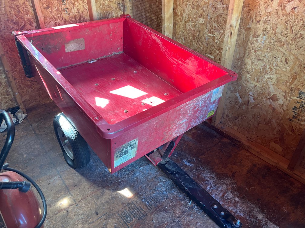 Lawn mower dump trailer