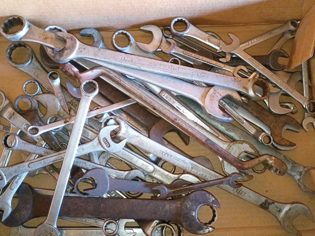 Box lot standard wrenches