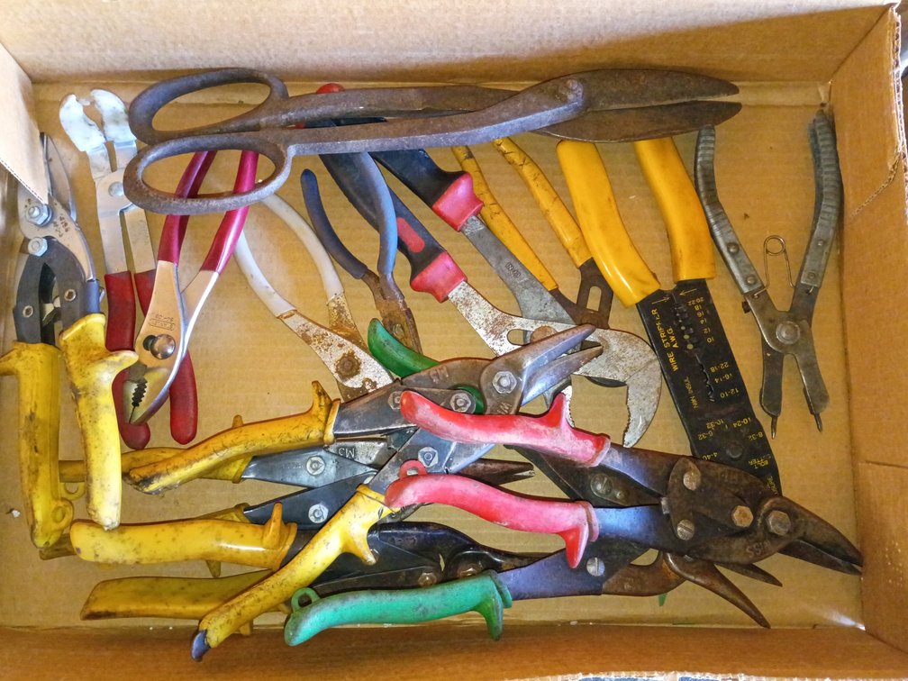 Metal snips and pliers lot