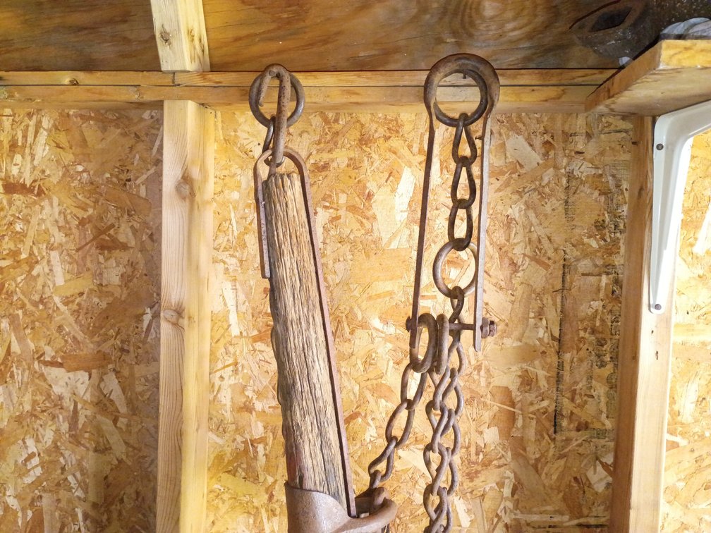 Vintage Chain and Single Tree