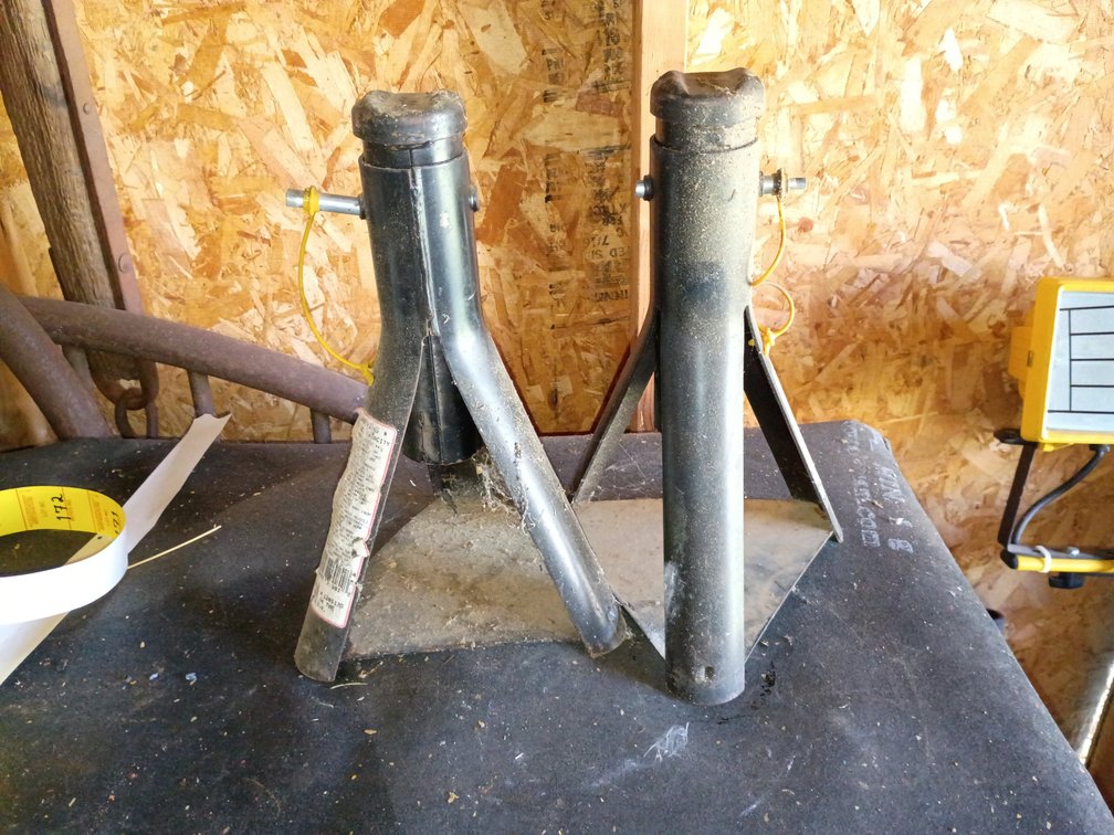 Pair of jack stands
