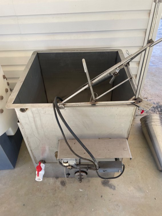 Stainless Steel Bird Cleaning System