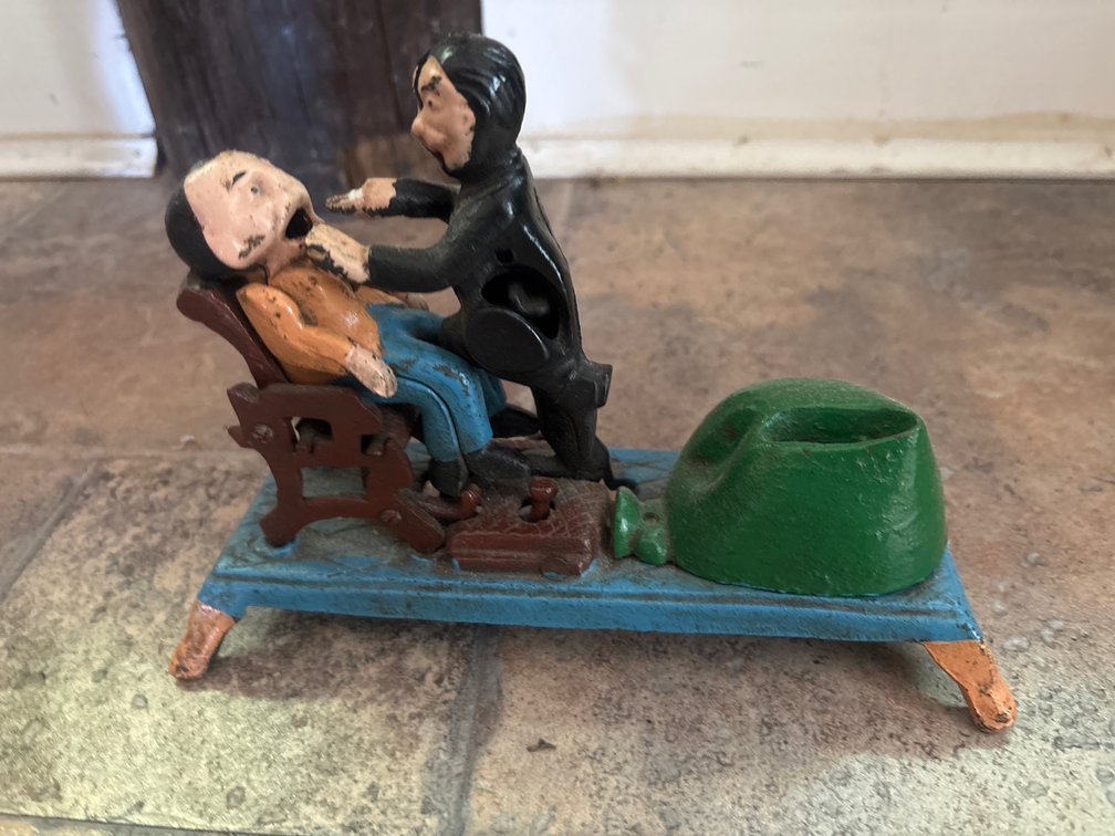 Vintage cast iron piggy bank
