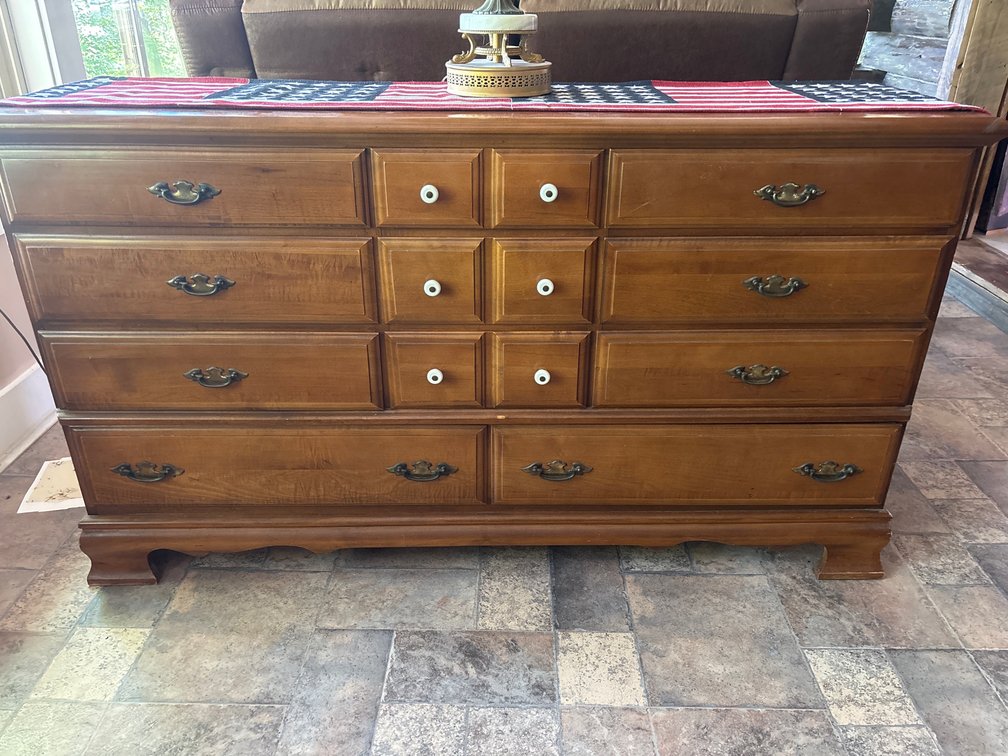 Dresser